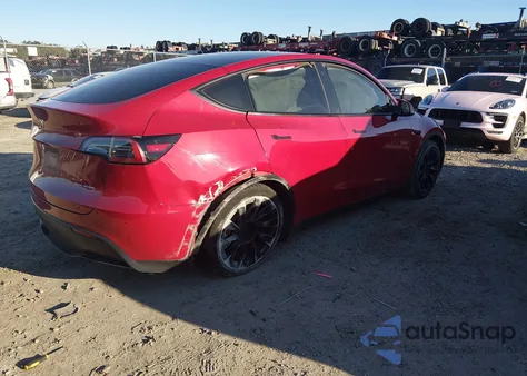 2022 Tesla Model Y Long Range Dual Motor All-Wheel Drive z USA, uszkodzony, nr VIN 7SAYGDEEXNF329245